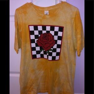 yellow flower T shirt